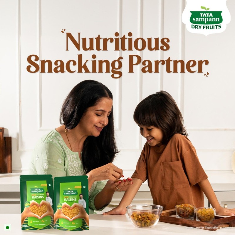 Tata Sampann Green Raisins 500g | Seedless Kishmish | Premium Dry Fruits Pack gallery