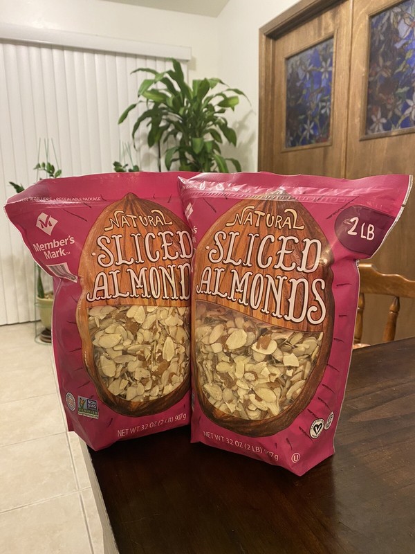 **2 Packs **Member's Mark Sliced Almonds (2 lbs. Each Bag ) ~ Free Fast Shipping