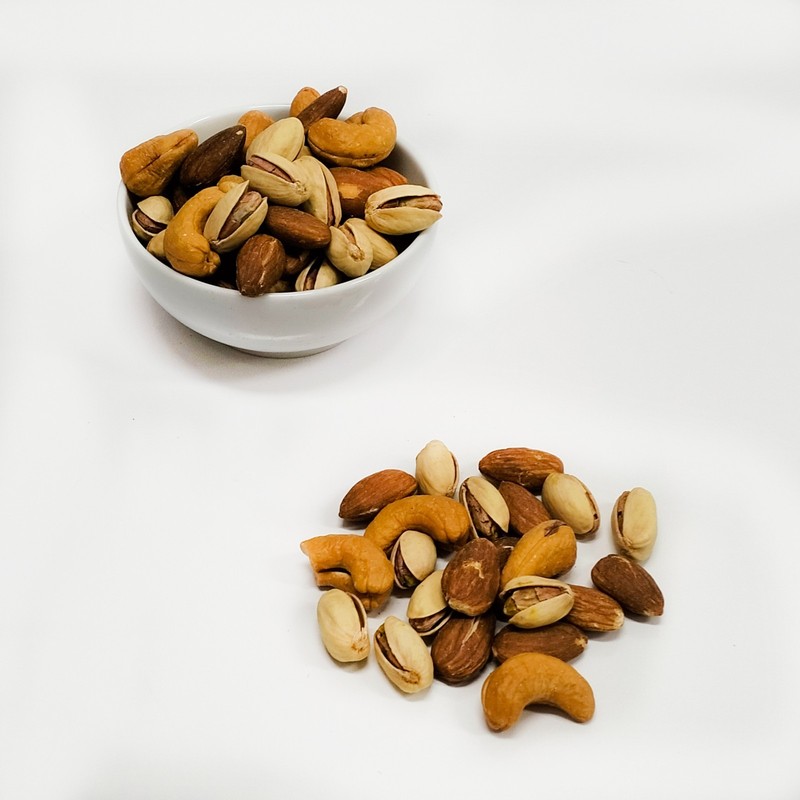 Dry Oven Roasted Unsalted Mixed Nuts 1kg Cashews Almonds Pistachios gallery