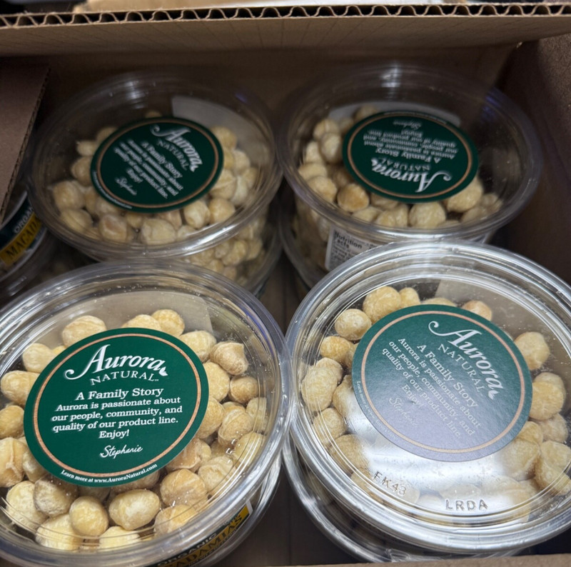 4/8 oz Aurora Natural Organic Raw Whole Macadamias
