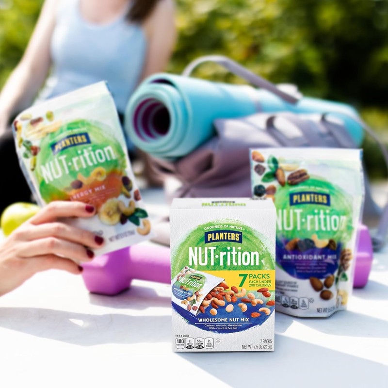PLANTERS NUT-rition Nut Mix – Cashews/Almonds/Macadamias, 7 Individual Pouches gallery