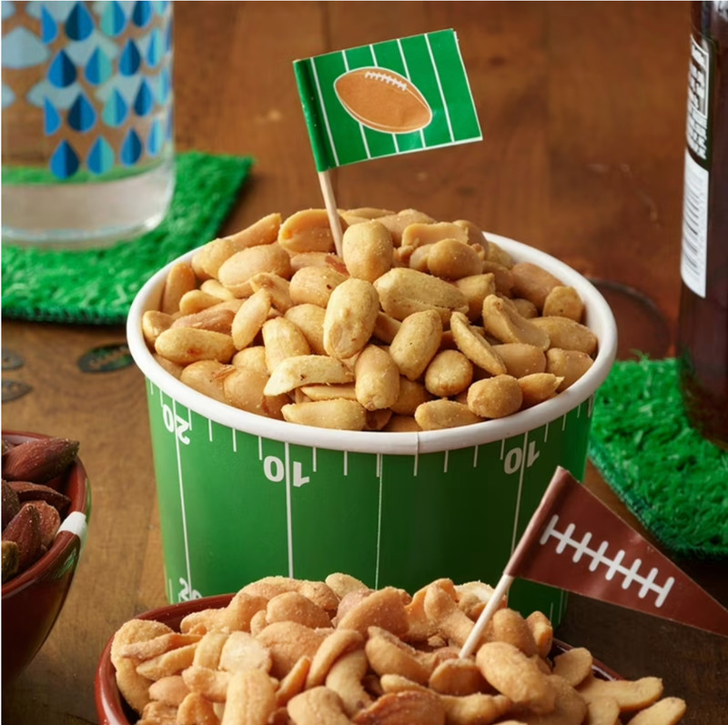 Member's Mark Virginia Peanuts Extra Large 34.5 oz Fresh Crunchy Snack gallery