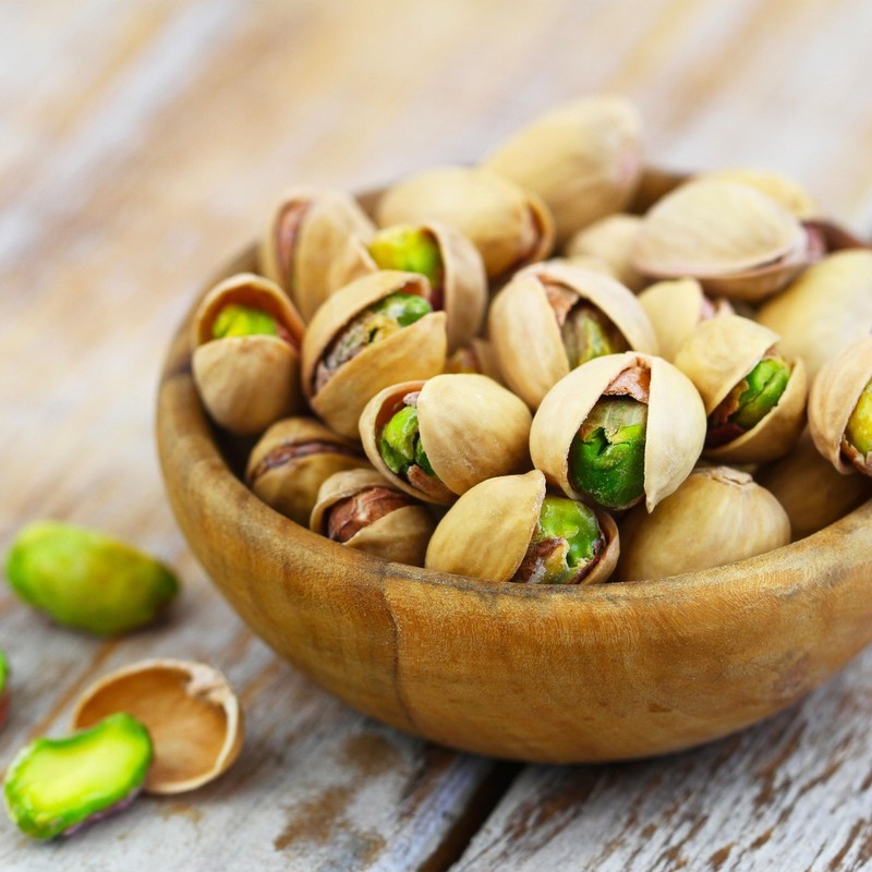 Yupik Organic Dry Roasted Salted Pistachios, In Shell, 2.2 lb 35.2 oz, Gluten... gallery