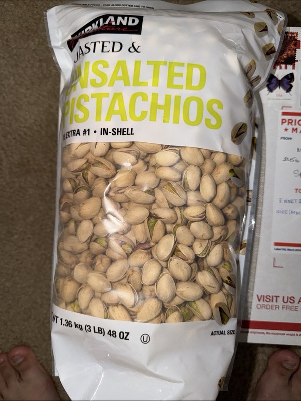 Kirkland Signature InShell Pistachios Roasted UNSALTED 3 Lbs Kosher Exp 02/27