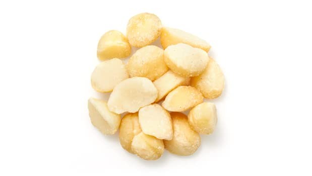 Yupik Macadamia Nuts, Medium Pieces, 2.2 lb Raw & Unsalted, GlutenFree & Kosher gallery