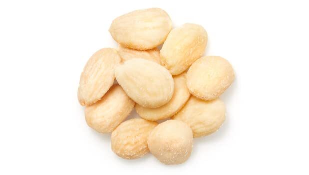 Yupik Nuts Roasted Sea Salt Marcona Almonds, 2.2 lb, Pack of 1 gallery