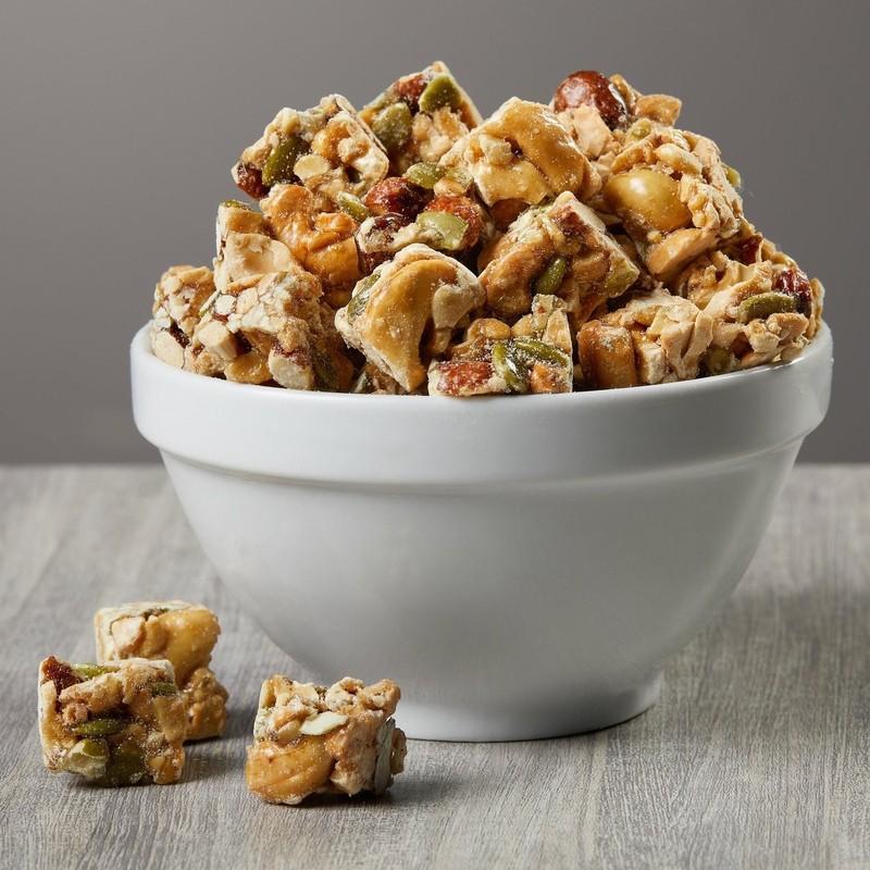 Kirkland Signature Cashew Clusters with Almonds & Pumpkin Seeds 32Oz EXP 10/2028 gallery