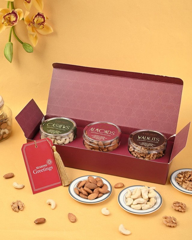 Hyperfoods Bhai Dooj Tikka Gift| Dry Fruits Pack 3 Jars Almond Cashew Walnut Set gallery
