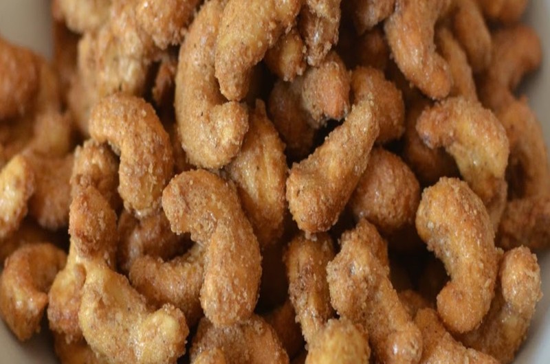 VANILLA BEAN CASHEW-SALTED CARAMEL ALMONDS MIX VALUE BAG LIMITED PICK YOURS NOW gallery
