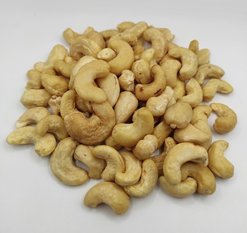 Raw Unsalted Cashews - 220 g (7.8 oz) - 1.95 kg (68.8 oz) - Class A gallery
