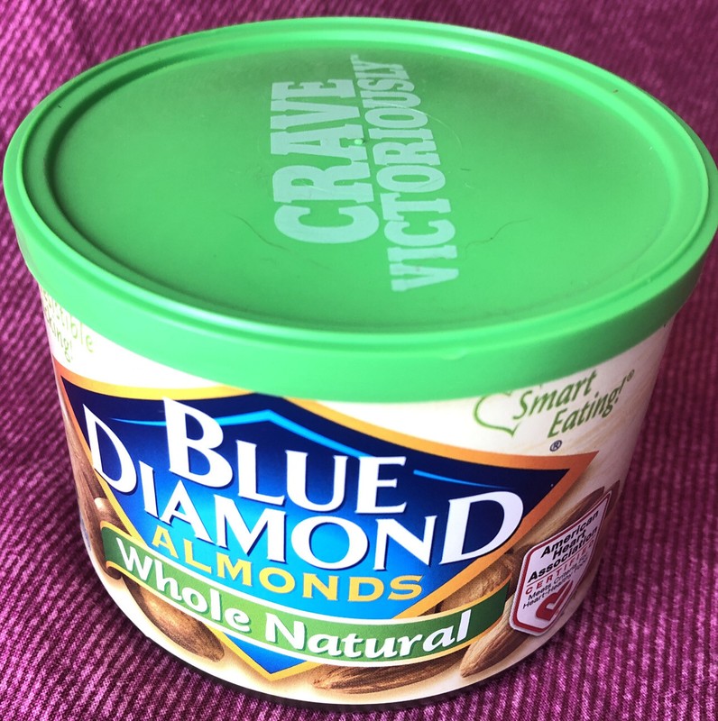 Blue Diamond Almonds, Whole Natural, Cholesterol Free, 6 ounces (bb 3/3/2025)