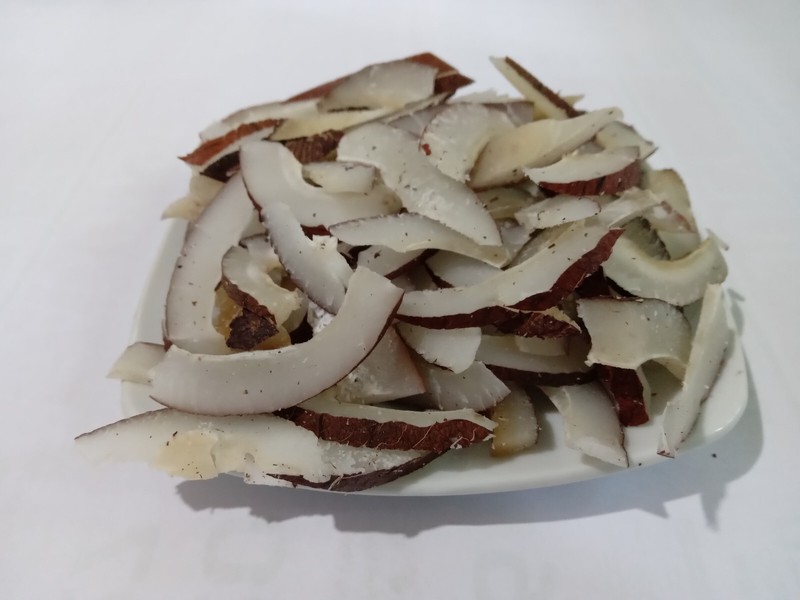 Celon 100% Pure Natural Organic Dried Coconut Pieces,Chips,Flakes-Copra/Khopra.