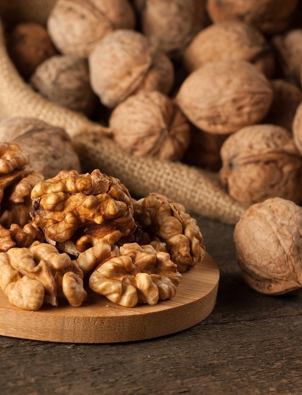 Anna and Sarah Walnuts in Shell, Jumbo, Fresh, Buttery Taste, Easy to Crack, Cal gallery