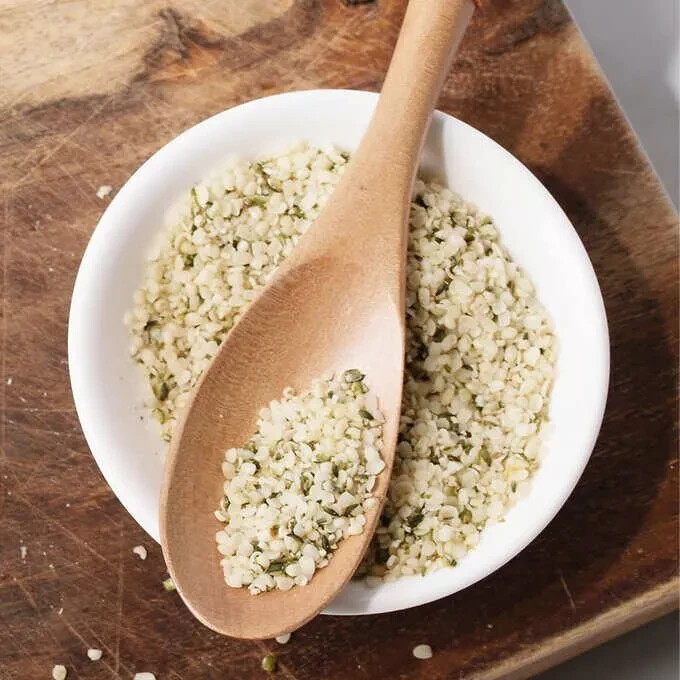 Kirkland Signature USDA Organic Hemp Hearts Shelled Seeds, 32 Ounce gallery