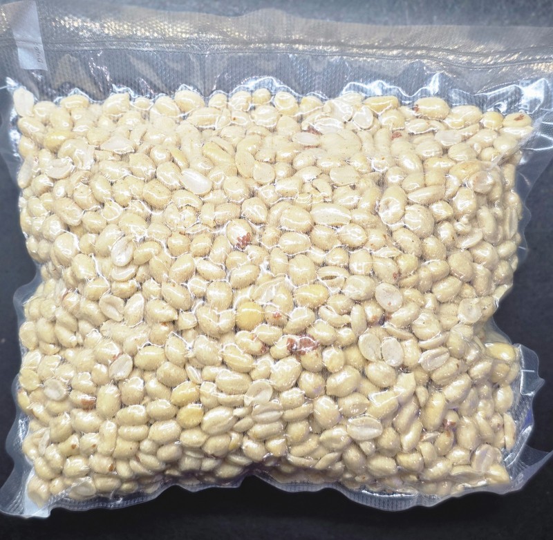Raw Fresh Peanuts Yum Tee certified kosher 3lb **FAST SHIPPING**