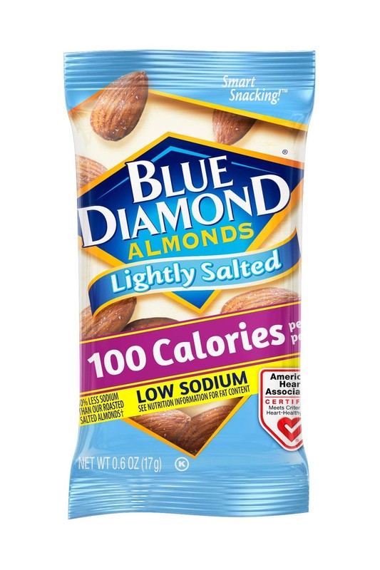 Blue Diamond Low Sodium Lightly Salted Almonds 0.6oz Pack of 32 Travel Snacks gallery
